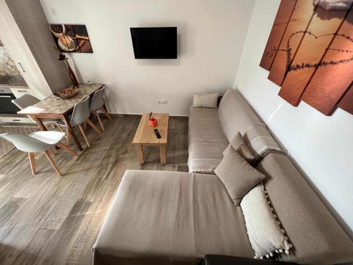 Voula'S Cozy Studio In Ano Mera Mykonos Екстериор снимка